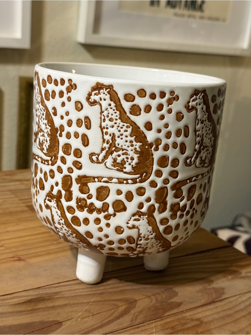 New anthropologoe cheetah White Ceramic Leopard-Pattern Footed Planter 7”